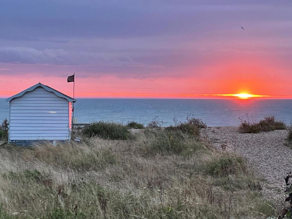 Fab Stay Uk - Coastal And Country Retreat With Free Secure Off Road Parking Minutes From Both Dover And Deal Extérieur photo